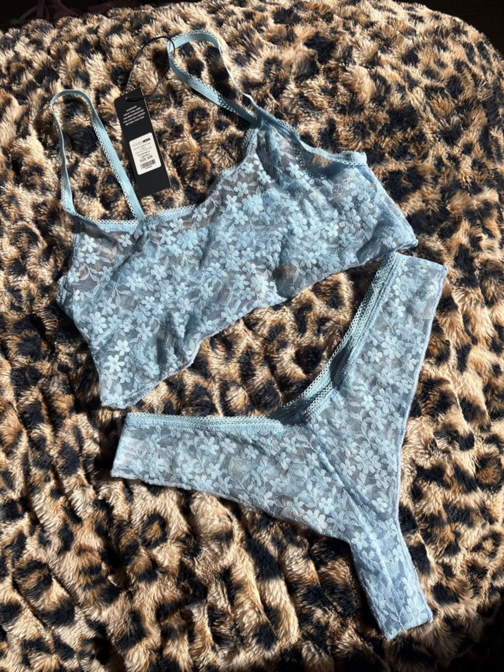 Sheer Floral Lace Bralette & Thong Set - Light Blue - Picture 2 of 7